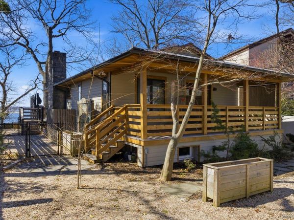 154 Eatons Neck Road , Northport, NY 11768