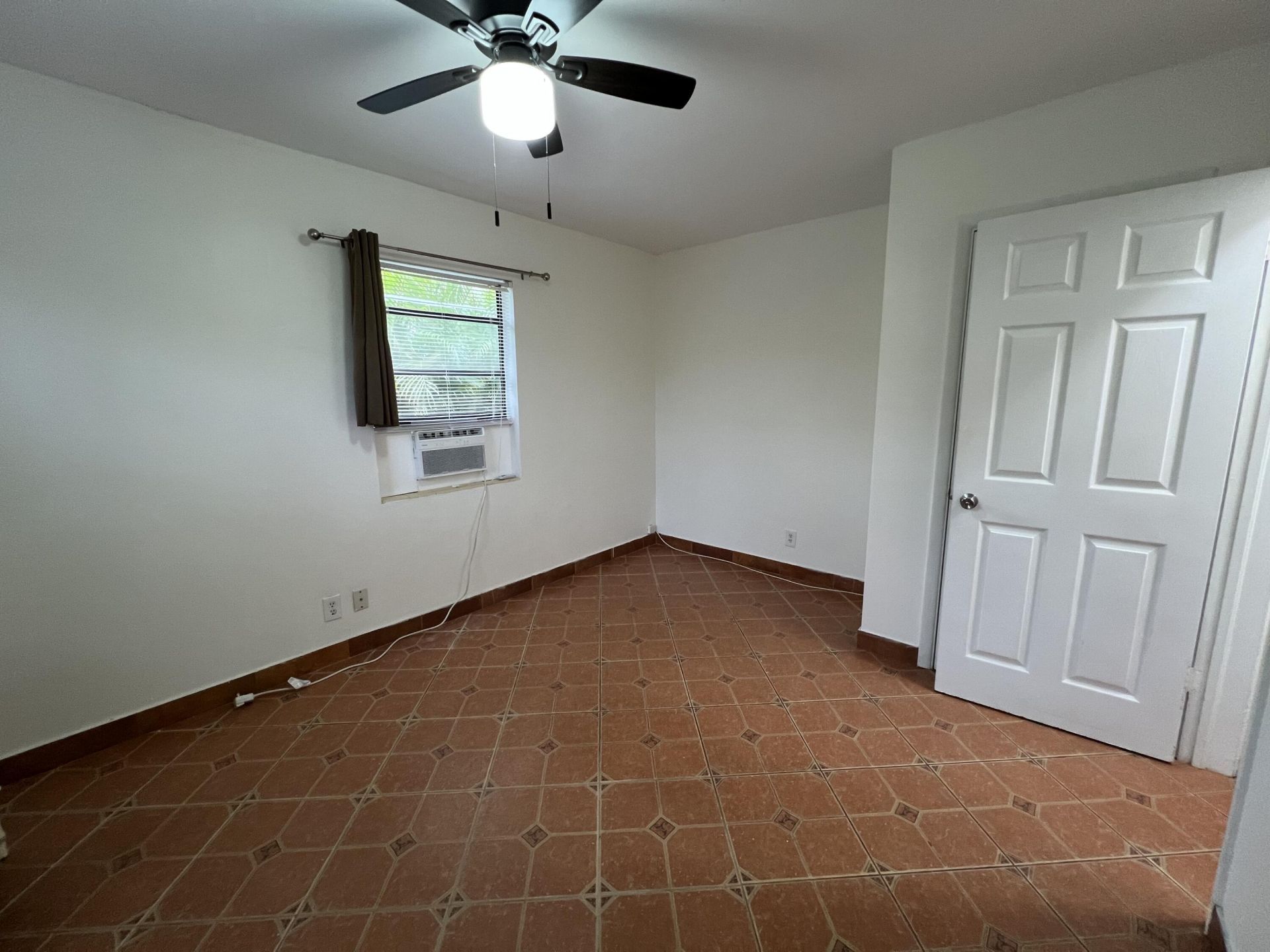 311 Inlet Way, Unit 1, Palm Beach Shores, FL 33404 Photo