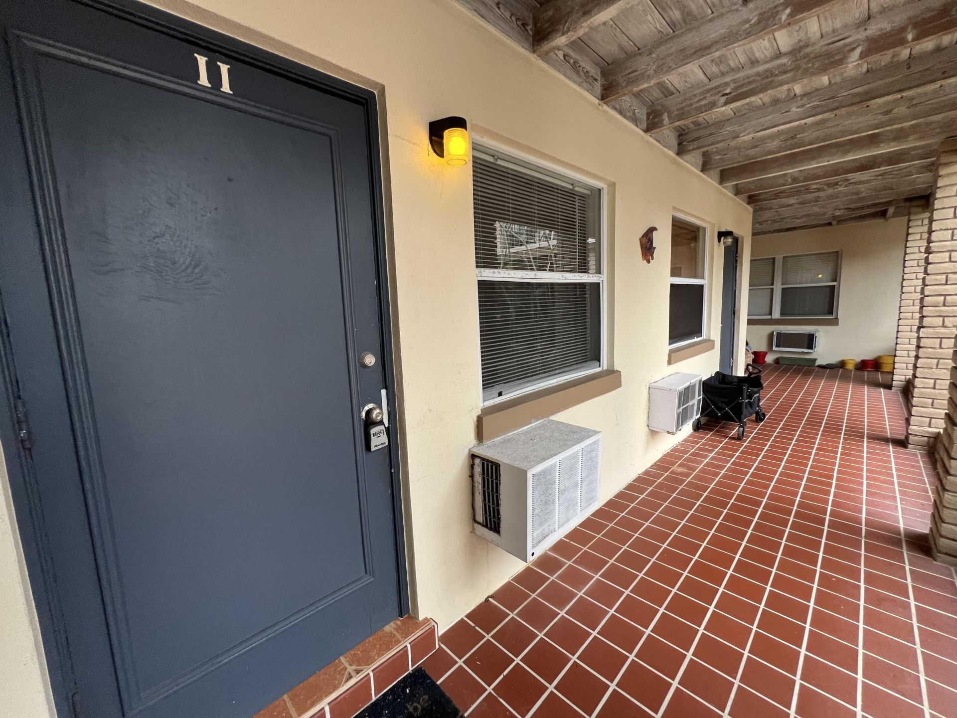 311 Inlet Way, Unit 1, Palm Beach Shores, FL 33404 Photo