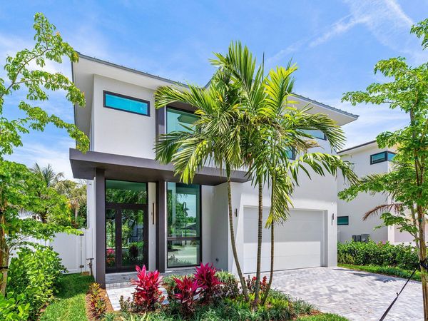 207 SE 5th Street, Delray Beach, FL 33483