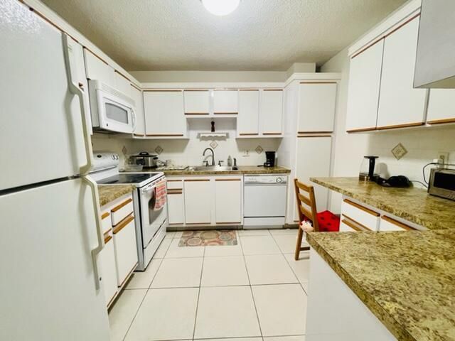 22755 SW 66th Avenue, Unit 103, Boca Raton, FL 33428 Photo