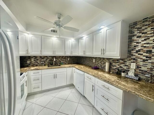2034 Newcastle B, Boca Raton, FL 33434 Photo