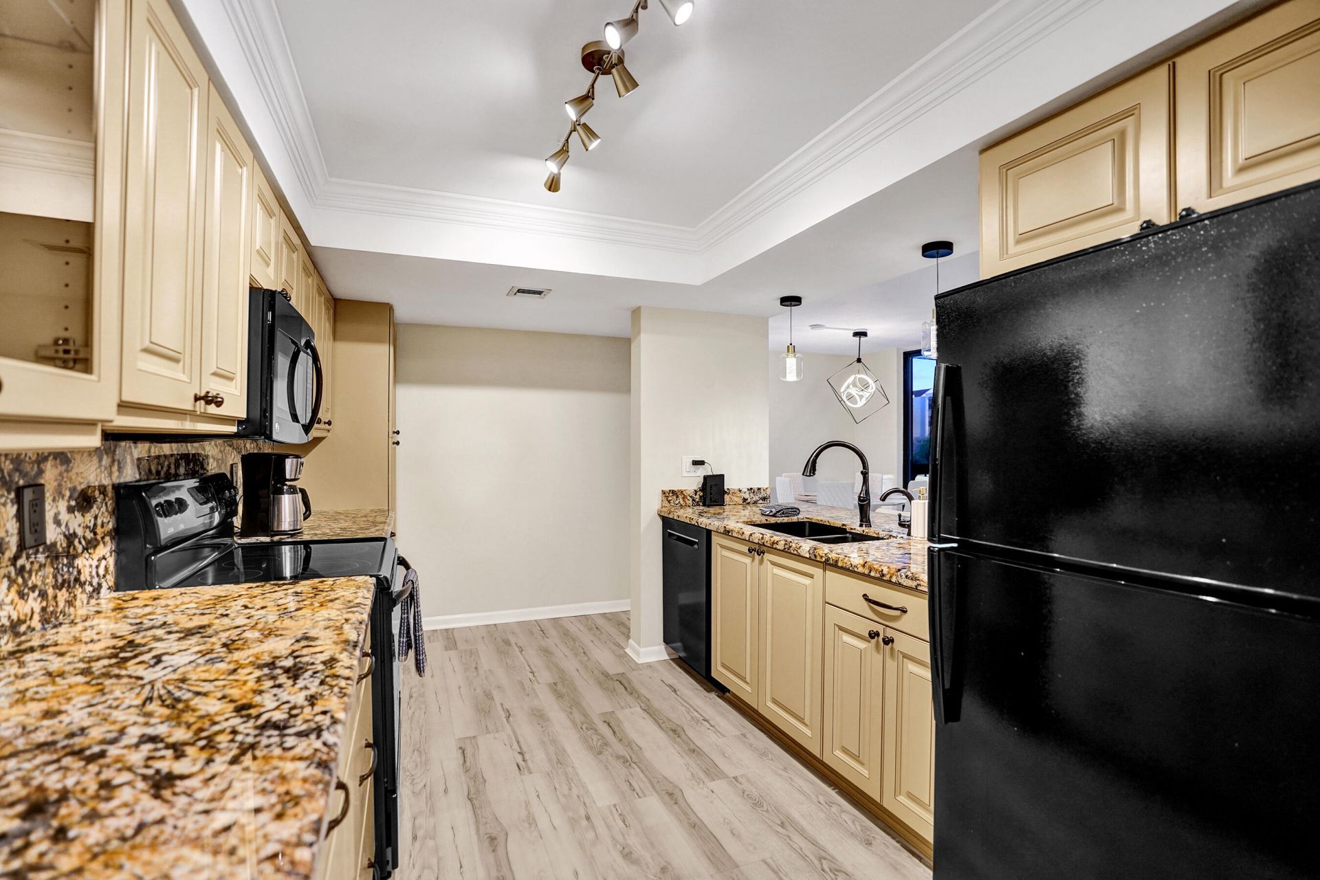 2455 Lindell Boulevard, Unit 3305, Delray Beach, FL 33444 Photo