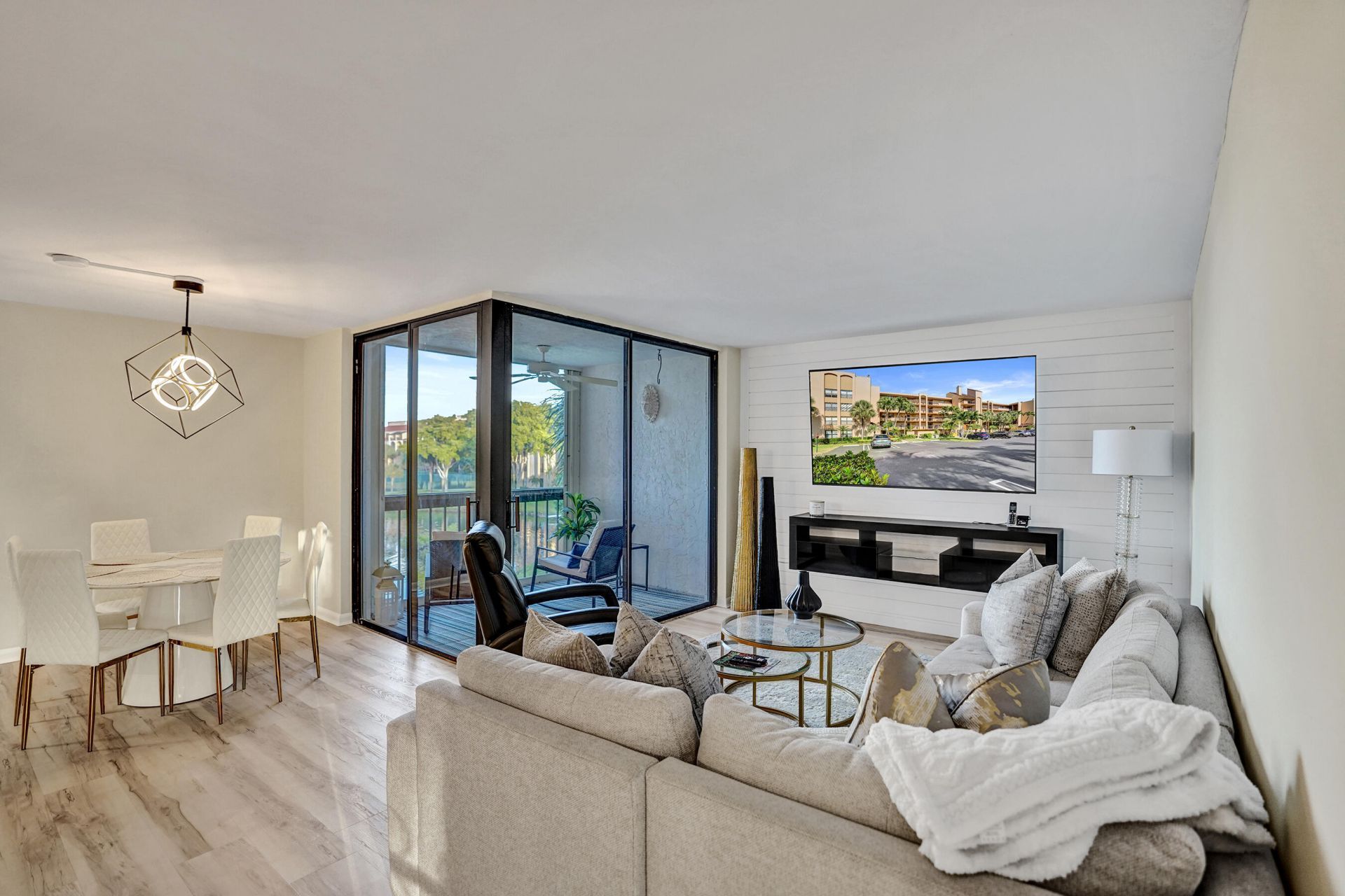 2455 Lindell Boulevard, Unit 3305, Delray Beach, FL 33444 Photo