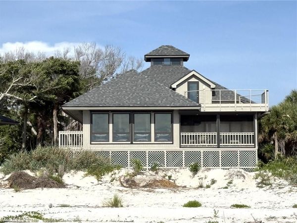 484 Gulf Bend DR, CAPTIVA, FL 33924