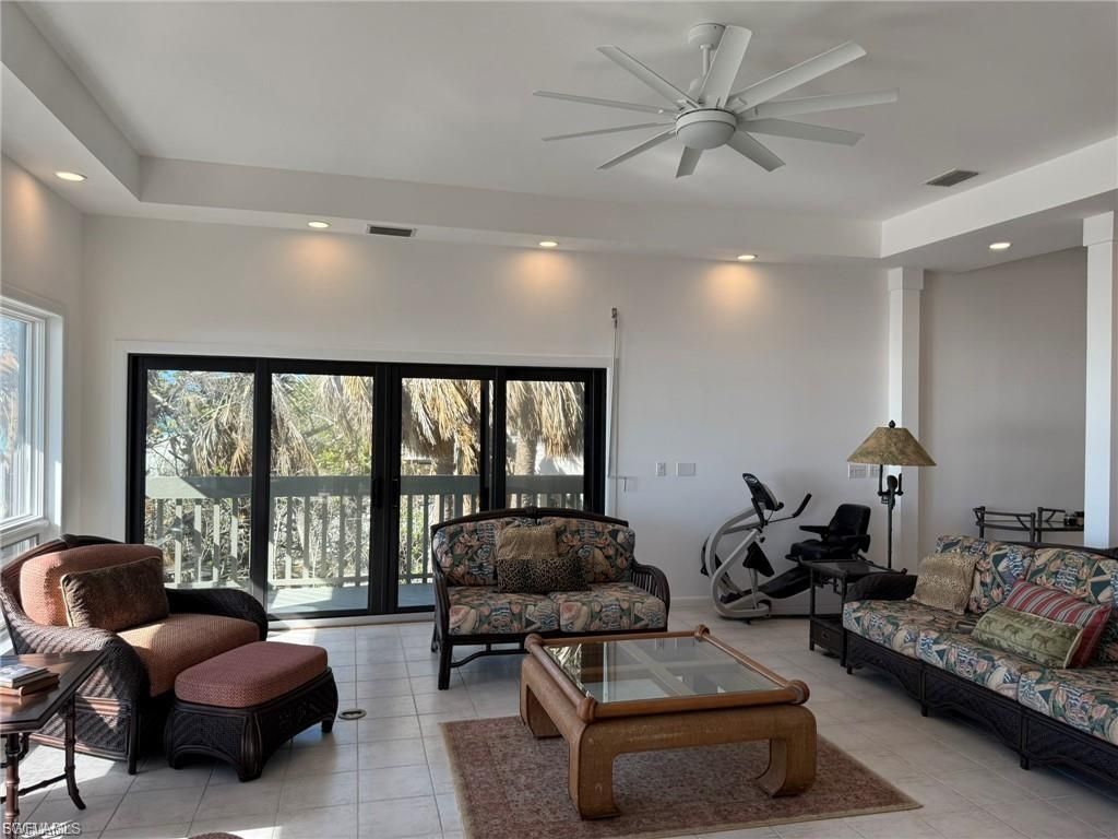 484 Gulf Bend Dr, Captiva, FL 33924 Photo