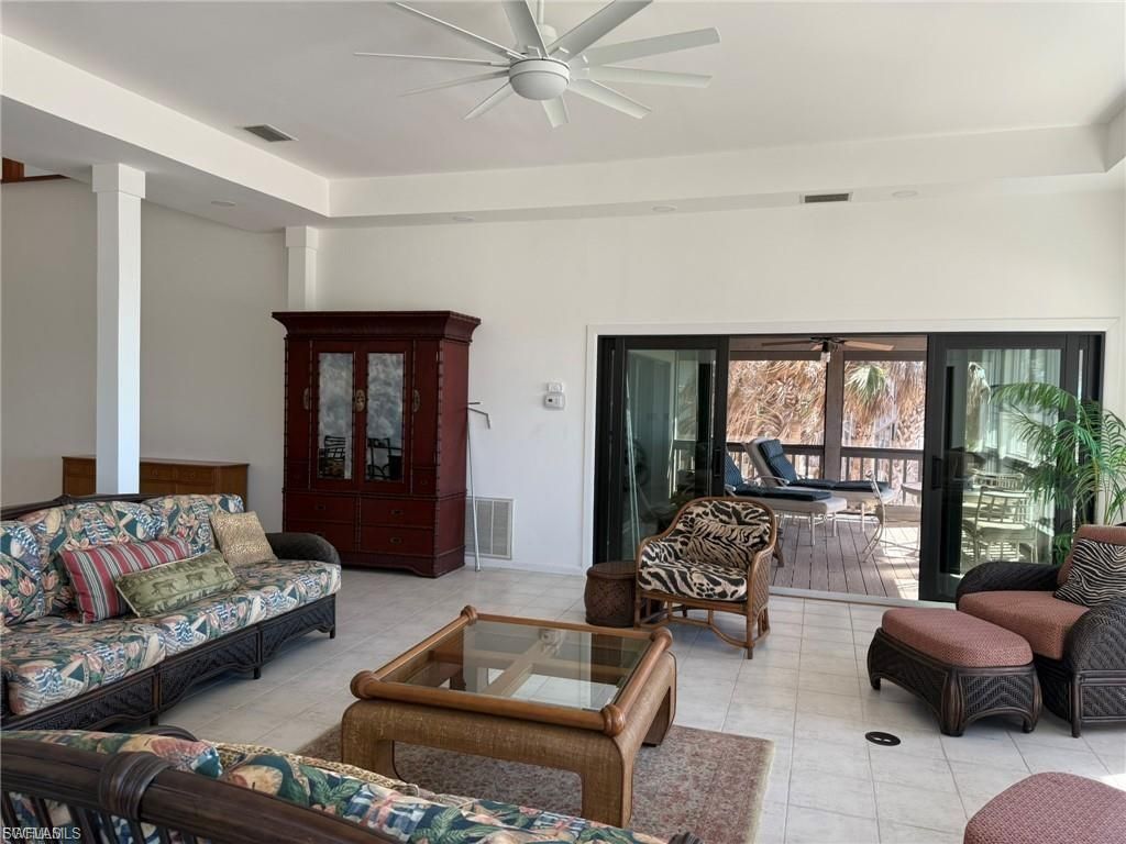 484 Gulf Bend Dr , Captiva, FL 33924 Photo