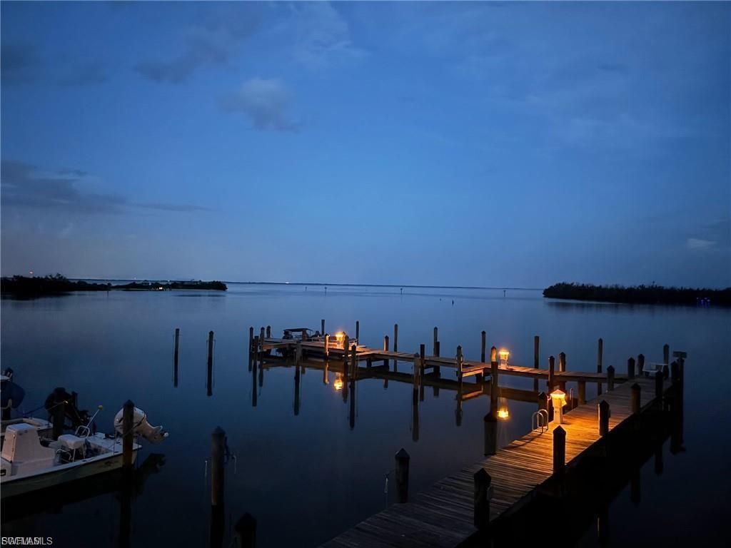484 Gulf Bend Dr , Captiva, FL 33924 Photo