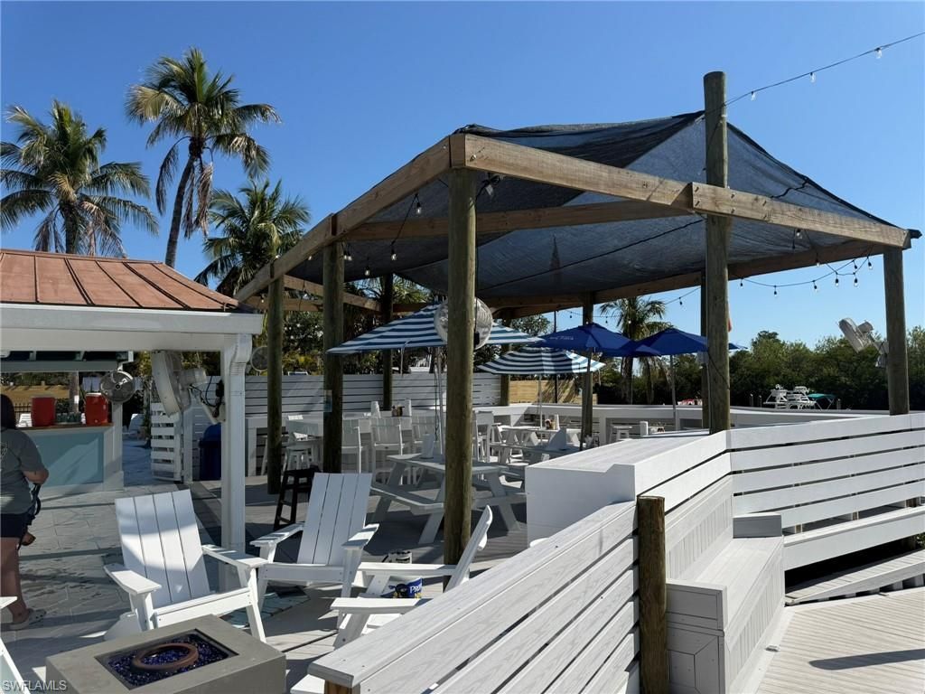 484 Gulf Bend Dr, Captiva, FL 33924 Photo