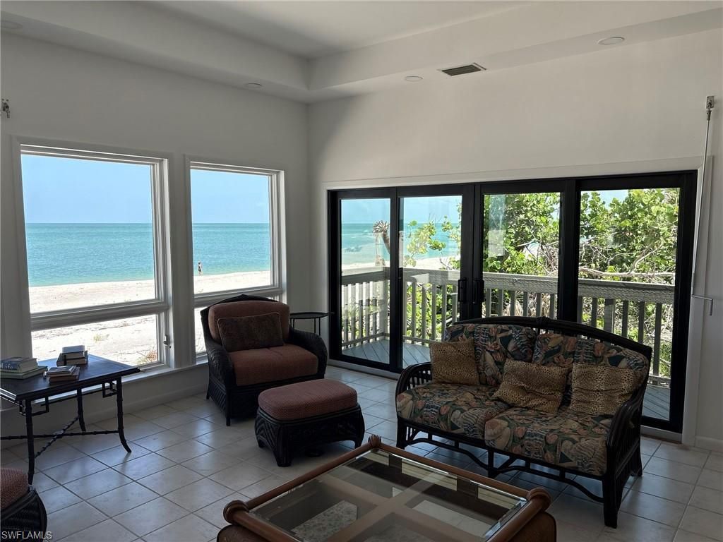 484 Gulf Bend Dr, Captiva, FL 33924 Photo