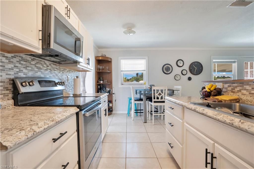 1102 Kanza Ct, Lehigh Acres, FL 33936 Photo