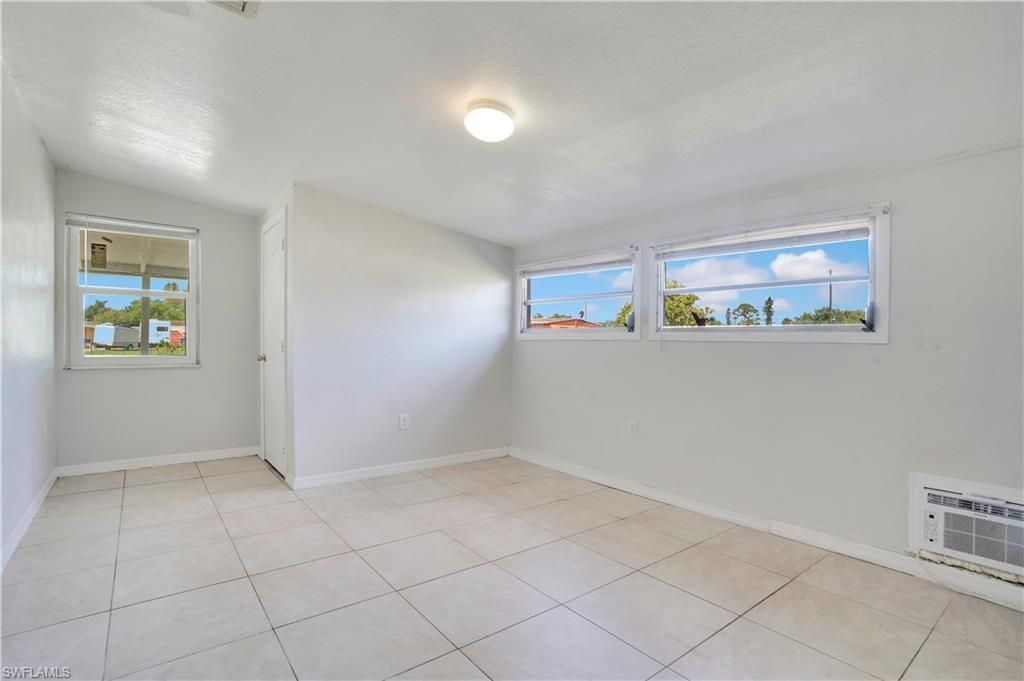 1102 Kanza Ct, Lehigh Acres, FL 33936 Photo