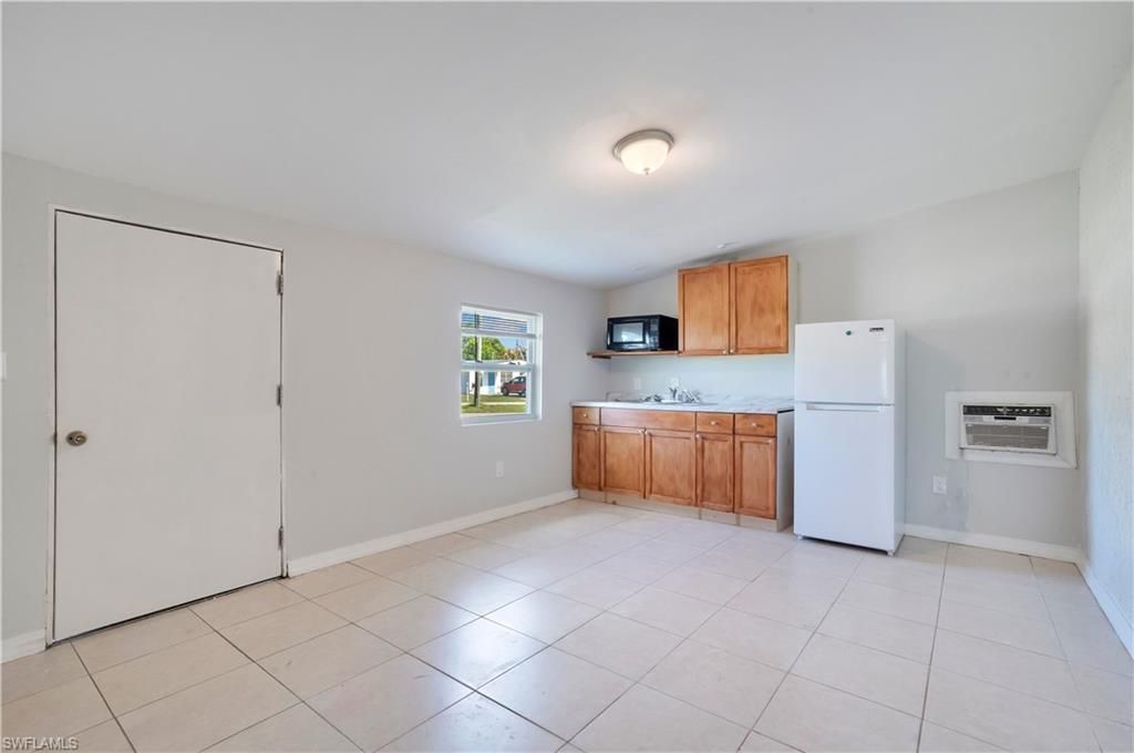 1102 Kanza Ct, Lehigh Acres, FL 33936 Photo