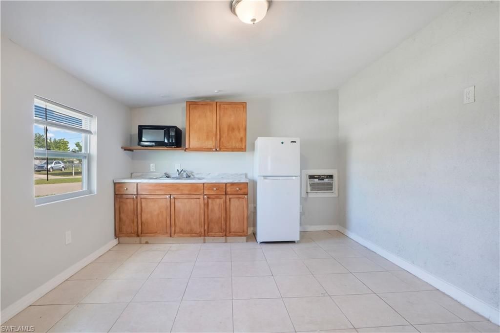 1102 Kanza Ct, Lehigh Acres, FL 33936 Photo