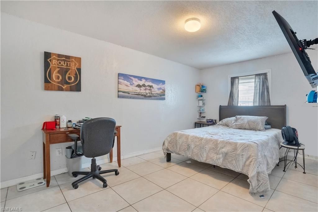 1102 Kanza Ct, Lehigh Acres, FL 33936 Photo