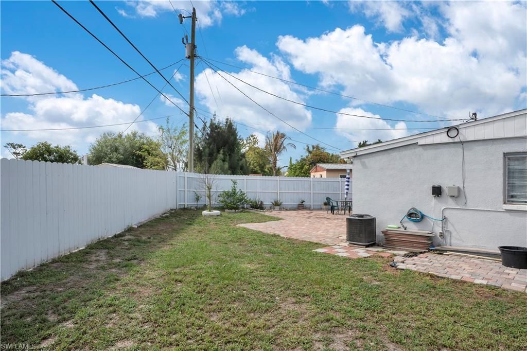 1102 Kanza Ct, Lehigh Acres, FL 33936 Photo