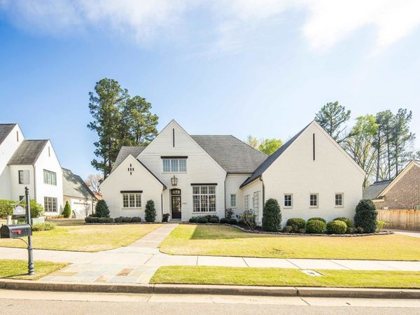 9053 WINSTON WOODS CIR, Memphis, TN 38139