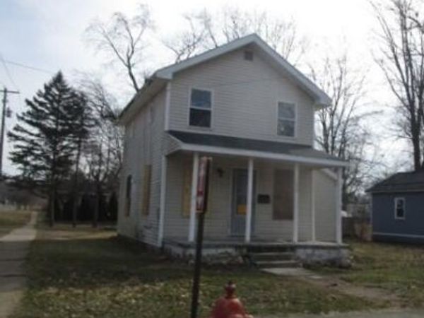1200 4th Street, Three Rivers, MI 49093