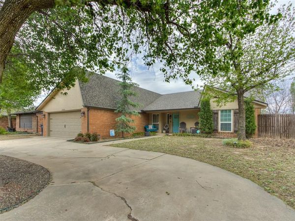 3904 Regatta Road, Yukon, OK 73099