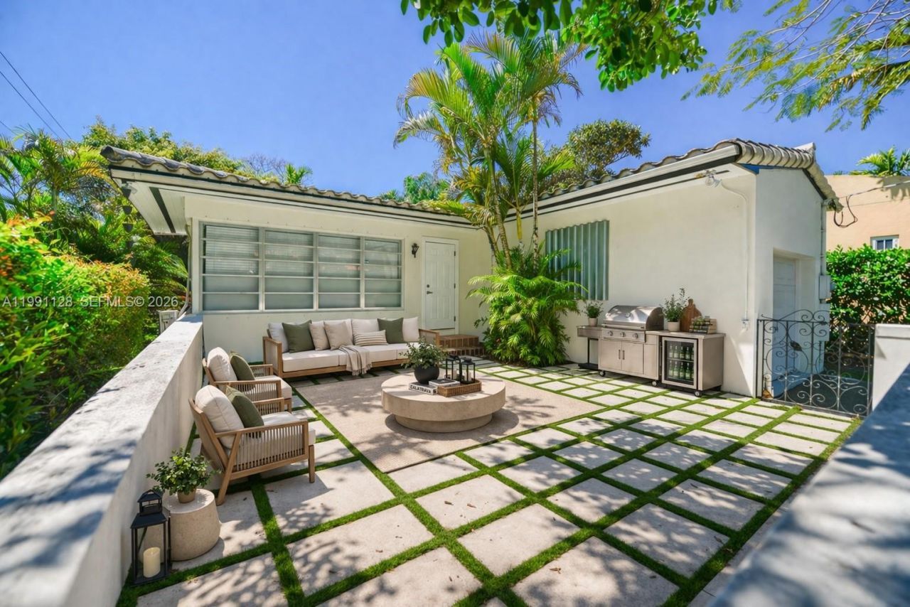 1201 Obispo Ave, Coral Gables, FL 33134 Photo