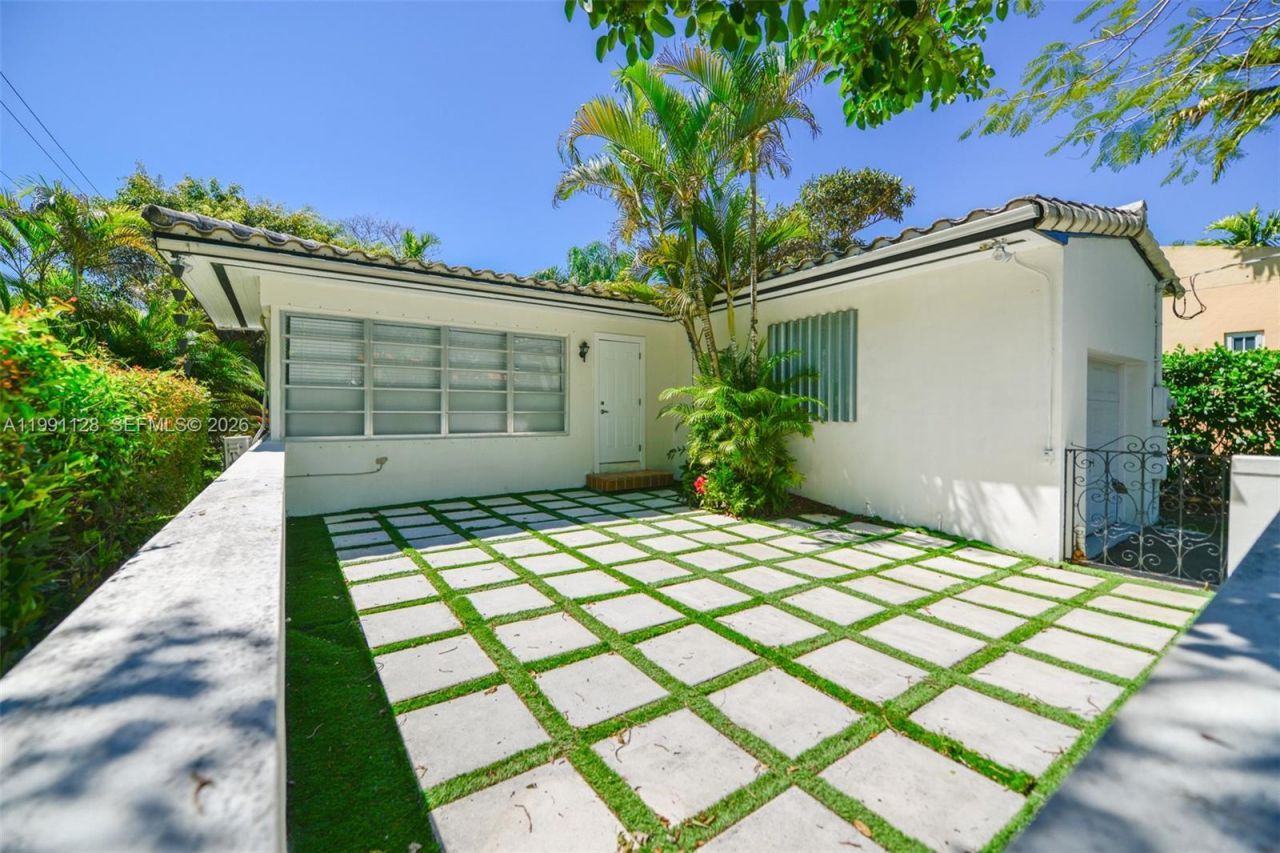 1201 Obispo Ave, Coral Gables, FL 33134 Photo