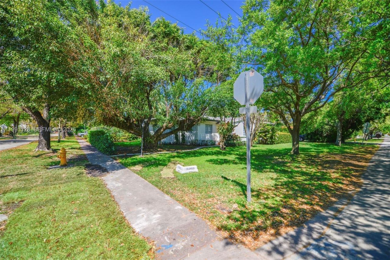 1201 Obispo Ave, Coral Gables, FL 33134 Photo