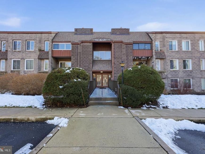 132 Leedom Way, Newtown, PA 18940 Main Photo