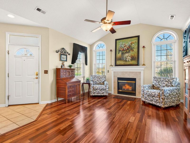 1616 Crossing Boulevard , Circleville, OH 43113 Photo 6