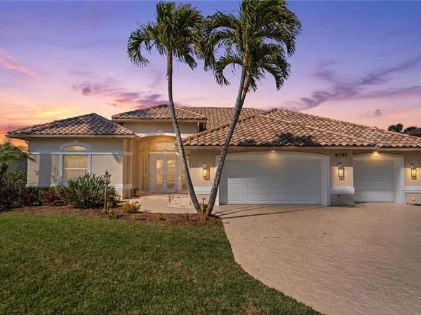 9797 Alhambra LN, BONITA SPRINGS, FL 34135