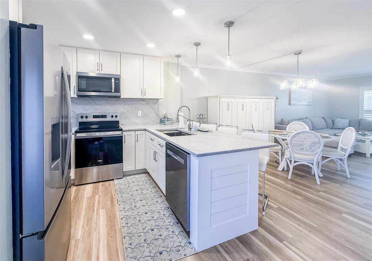 845 Benjamin Franklin Drive , Unit 202, Sarasota, FL 34236 Photo