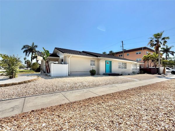 3528 CASABLANCA AVENUE , ST PETE BEACH, FL 33706