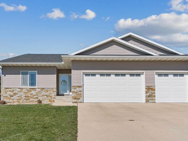 580 W Central Street, Raymond, IA 50667