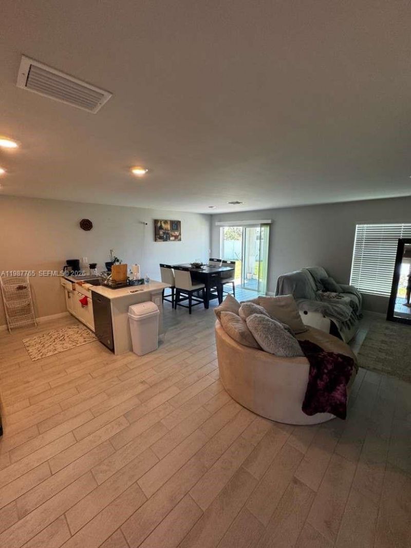 9013 Meadow Cir , La Belle, FL 33935 Photo