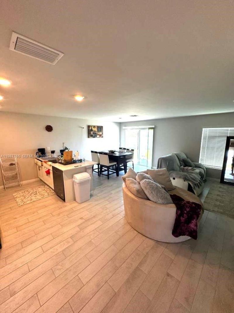 9013 Meadow Cir , La Belle, FL 33935 Photo