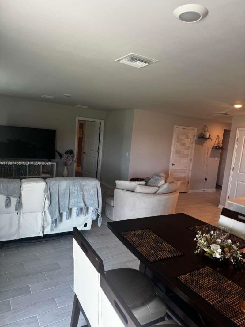 9013 Meadow Cir , La Belle, FL 33935 Photo