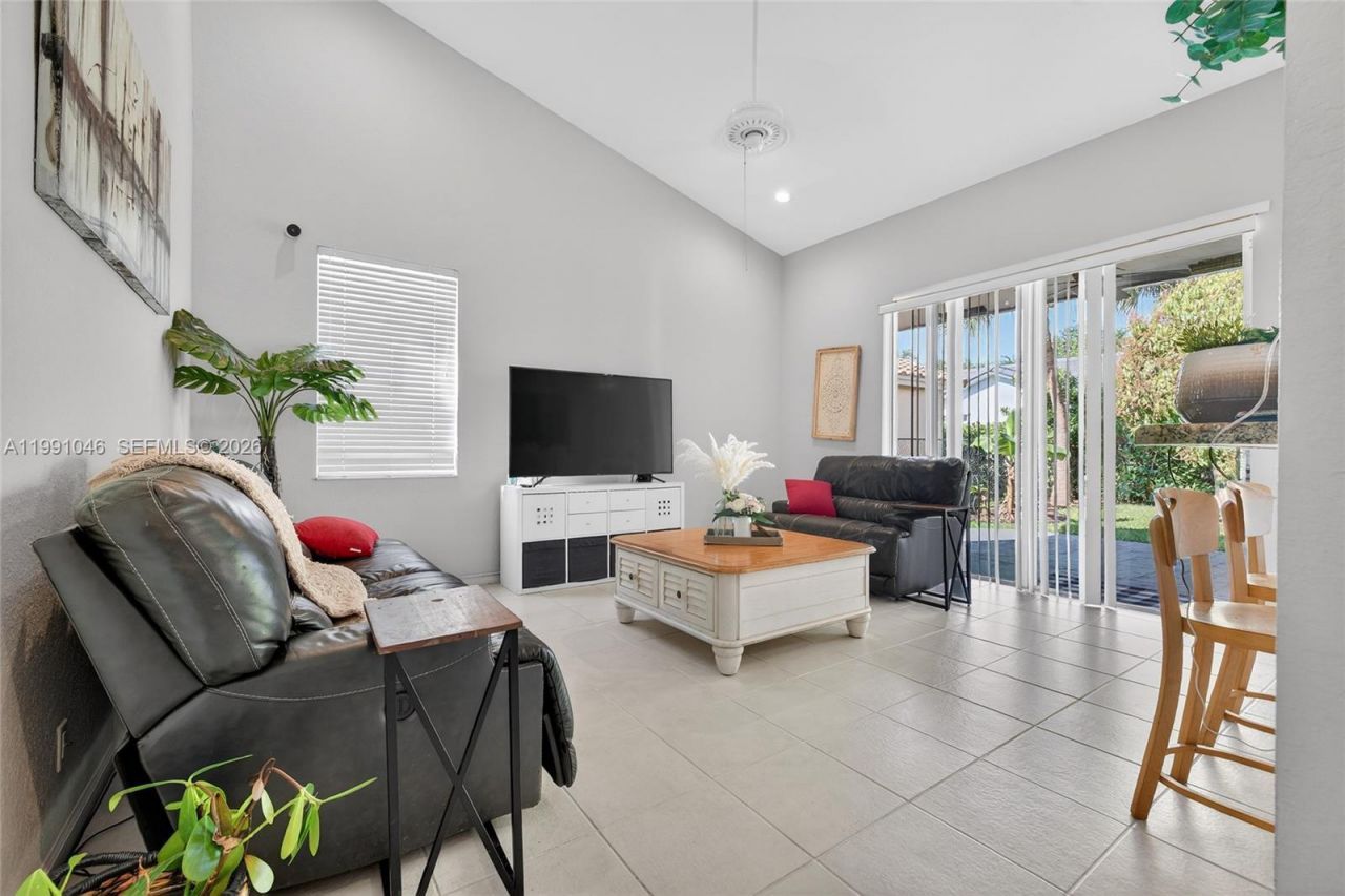 5318 NW 57th Ave , Coral Springs, FL 33067 Photo