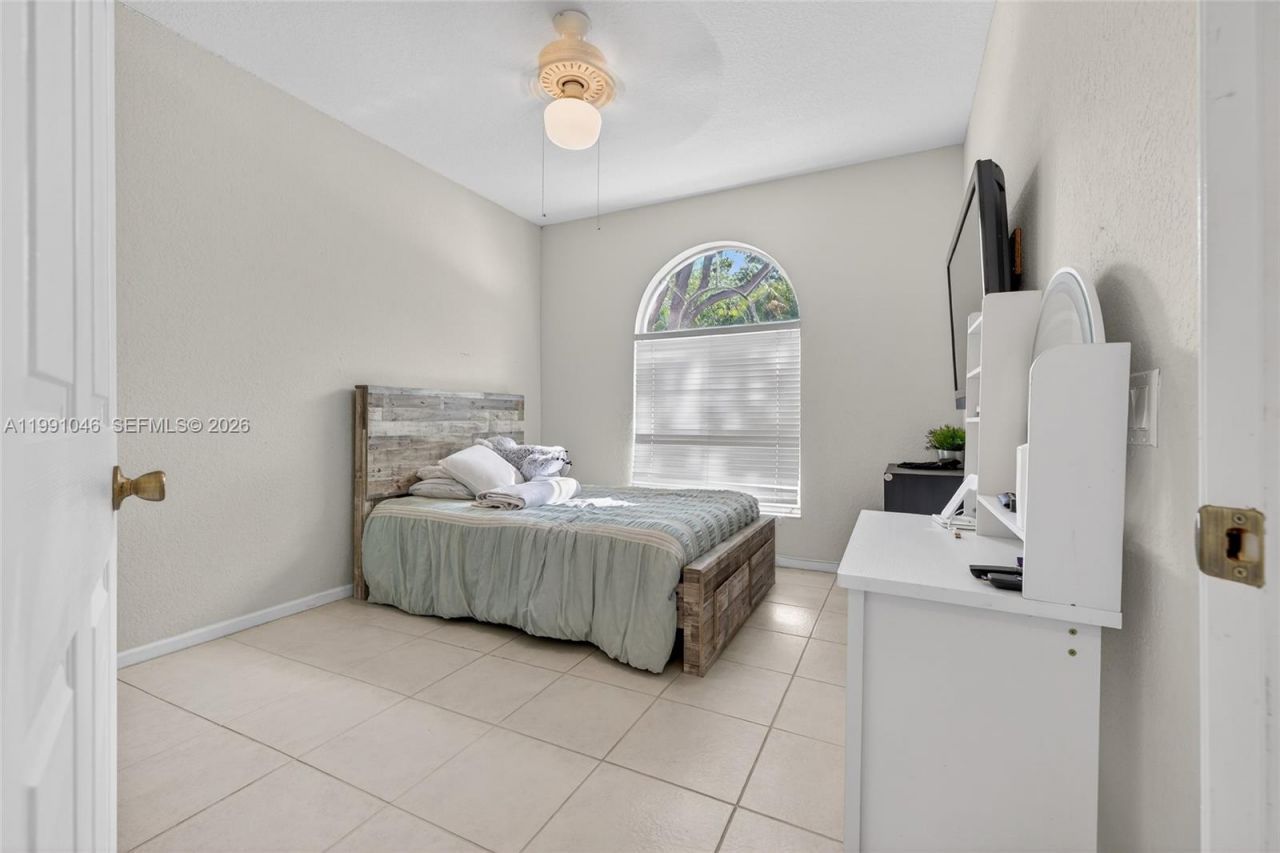 5318 NW 57th Ave , Coral Springs, FL 33067 Photo