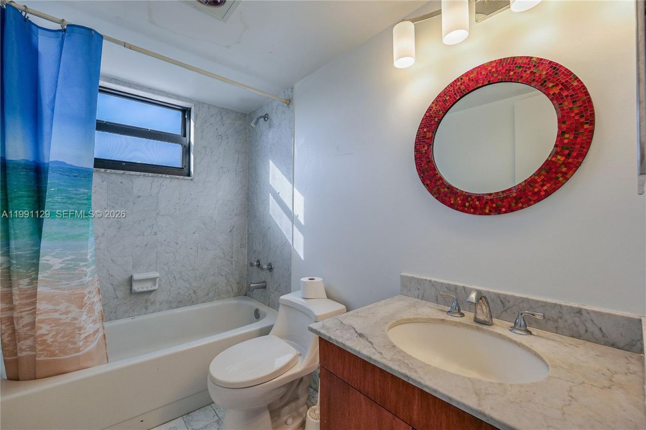 2401 S Ocean Dr , Unit 305, Hollywood, FL 33019 Photo