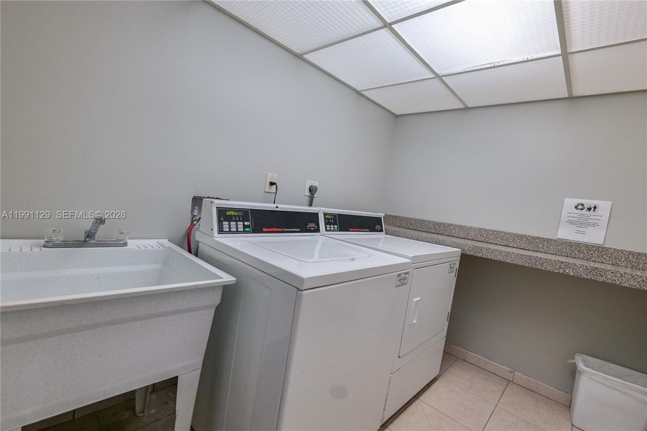 2401 S Ocean Dr , Unit 305, Hollywood, FL 33019 Photo