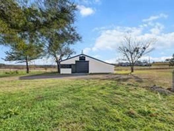 220 Coyote Trail, Rhome, TX 76078