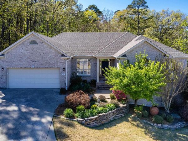 8 Clervaux Drive , Little Rock, AR 72223