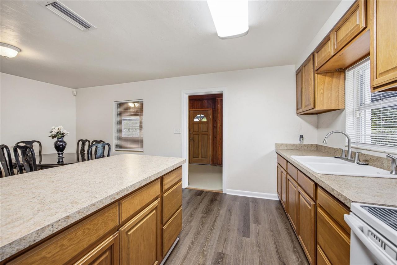 24 NE 45th Street, Gainesville, FL 32641 Photo