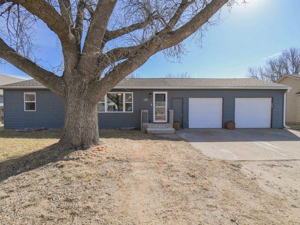 25804 Church Ave, Renner, SD 57055