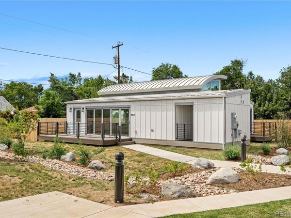 1957 Blackhawk Street , Aurora, CO 80011