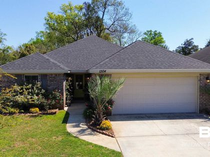 1304 Majesty Loop Foley, AL 36535