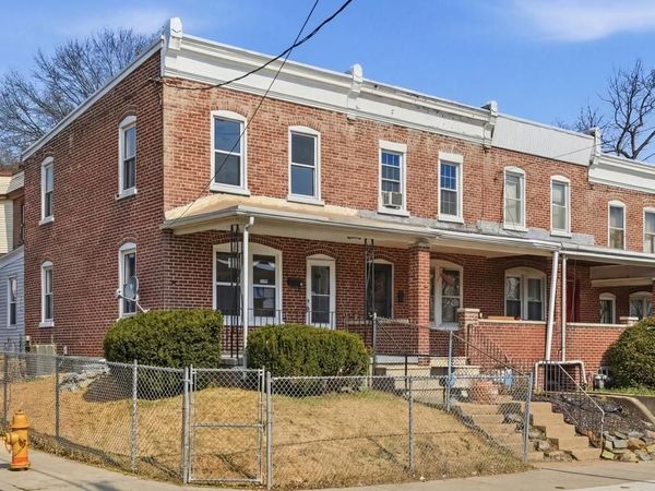 2201 N LOCUST STREET, WILMINGTON, DE 19802