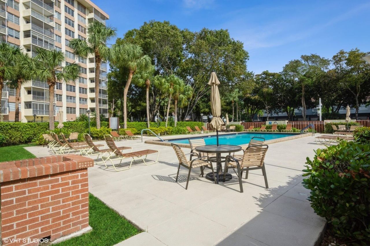 10777 W Sample Road, Unit 101, Coral Springs, FL 33065 Photo