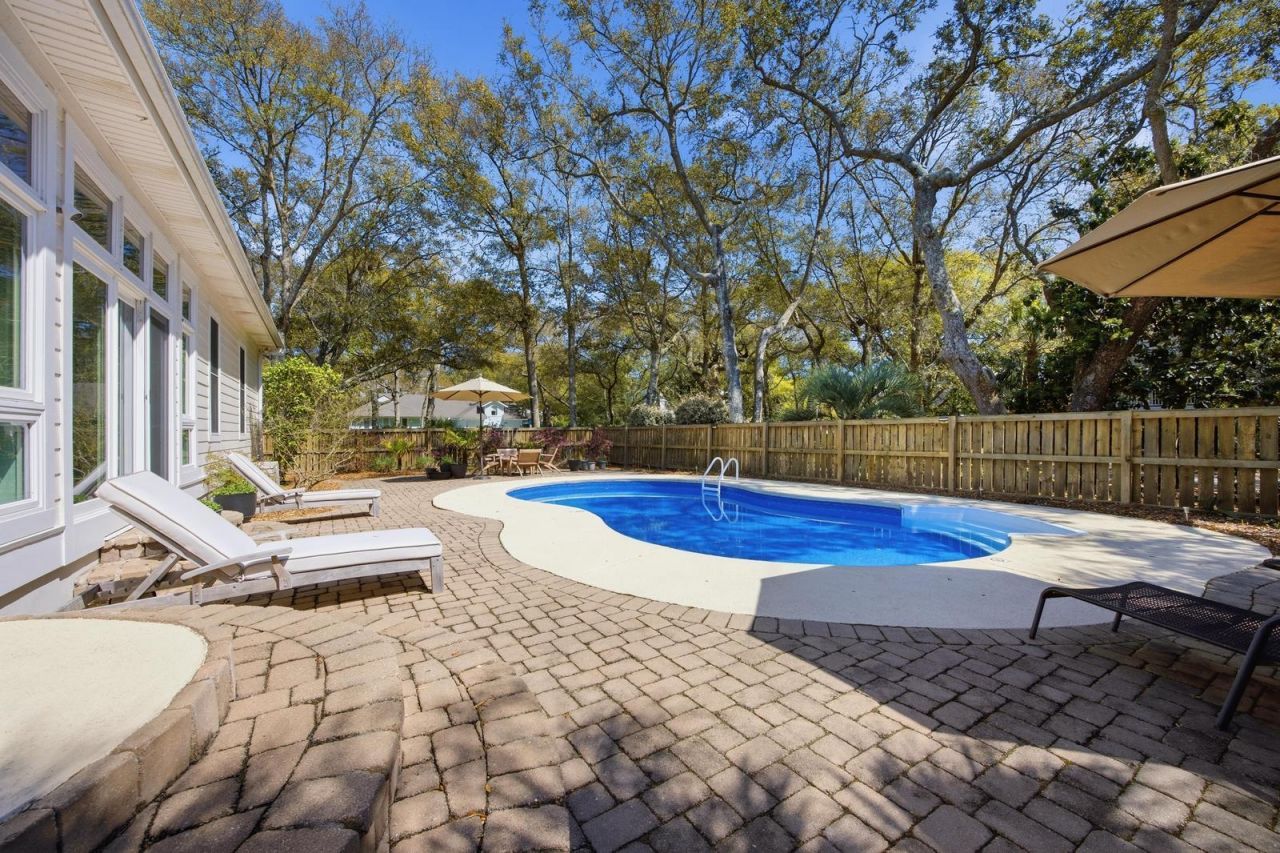 1 Abalone Alley Photo 6