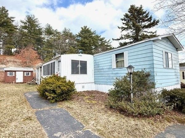10 Coachmen's Terrace, Plymouth, MA 02364