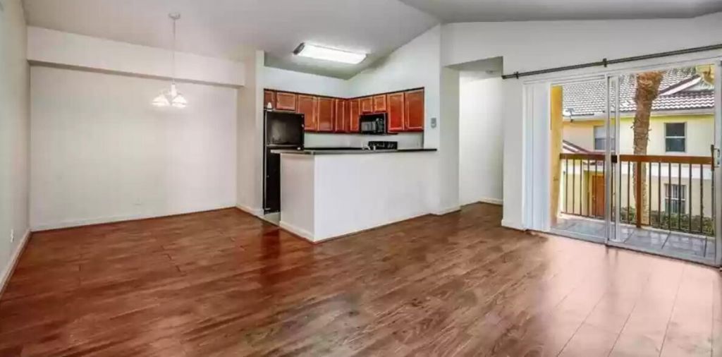 7630 Westwood Drive, Unit 313, Tamarac, FL 33321 Photo